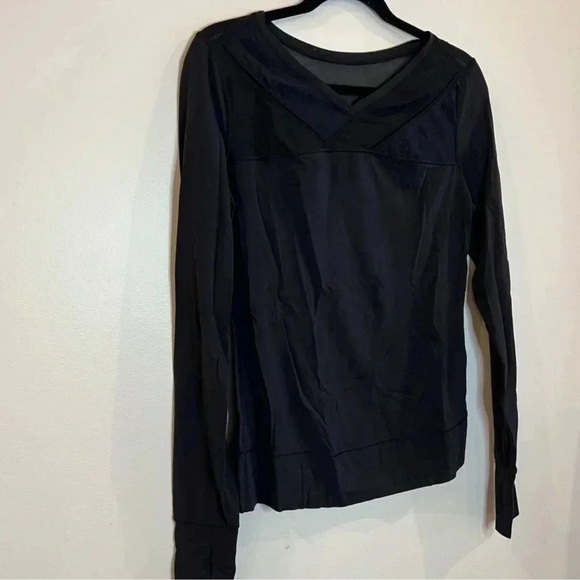 Lululemon women’s and long sleeve top I believe a size 6 - Picture 5 of 10
